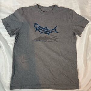 Vineyard Vines tarpon T-shirt size small